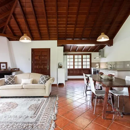 Pillowabroad - La Casita Holiday home